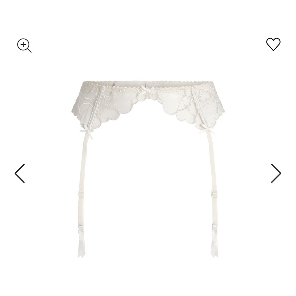 Skims White Lace Garter Belt